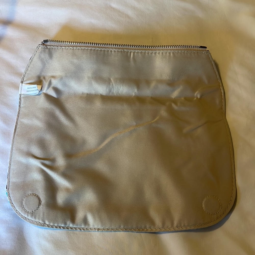 Cute patterned thirty-one purse flap - Picture 2 of 3